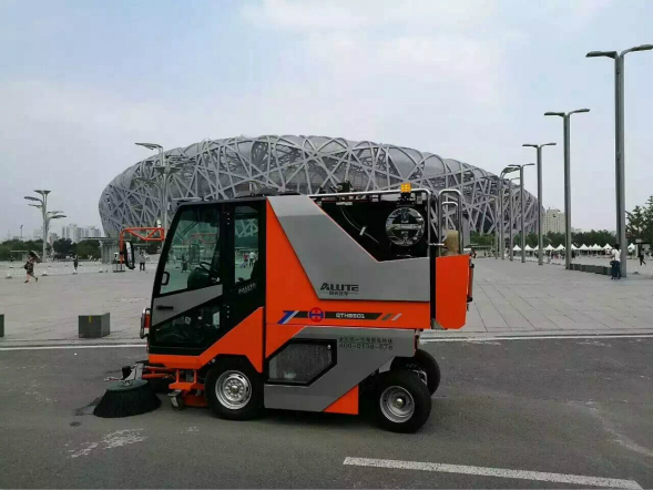 QTH8501掃路機