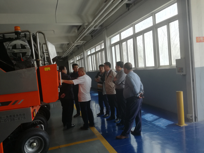 同輝汽車多功能掃路機(jī)