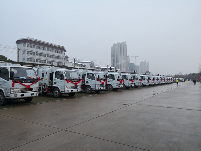 準備投入使用的垃圾車